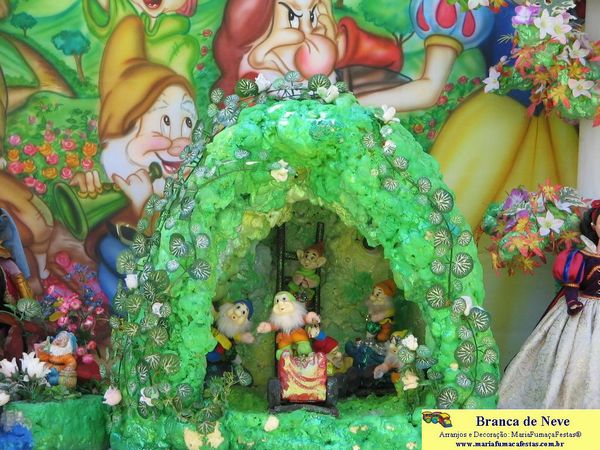 imagem Tema infantil Branca de Neve (29a)