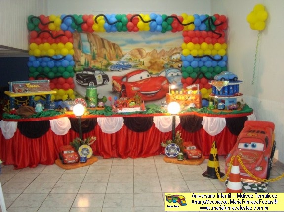Decora�&atilde;o de Anivers�rio Infantil da Maria Fuma�a Festas - Carros (Cars) - foto 01