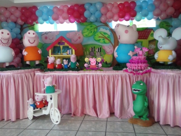 Imagem Decoraão de Festa Infantil - Motivo Temtico Peppa-Pig Maria Fumaa Festas (12)